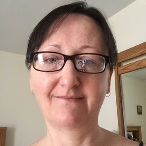 Meet your Posher, Connie